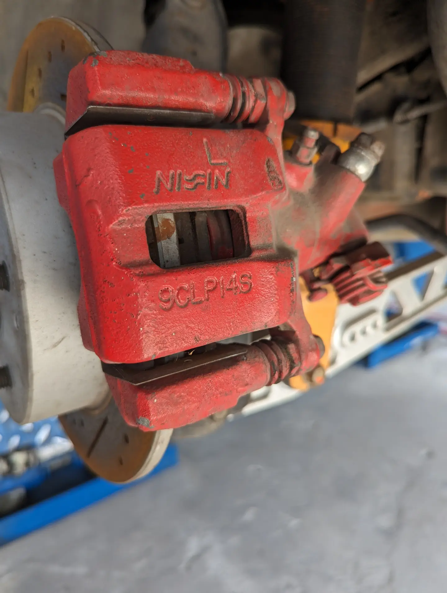 Rear brake caliper